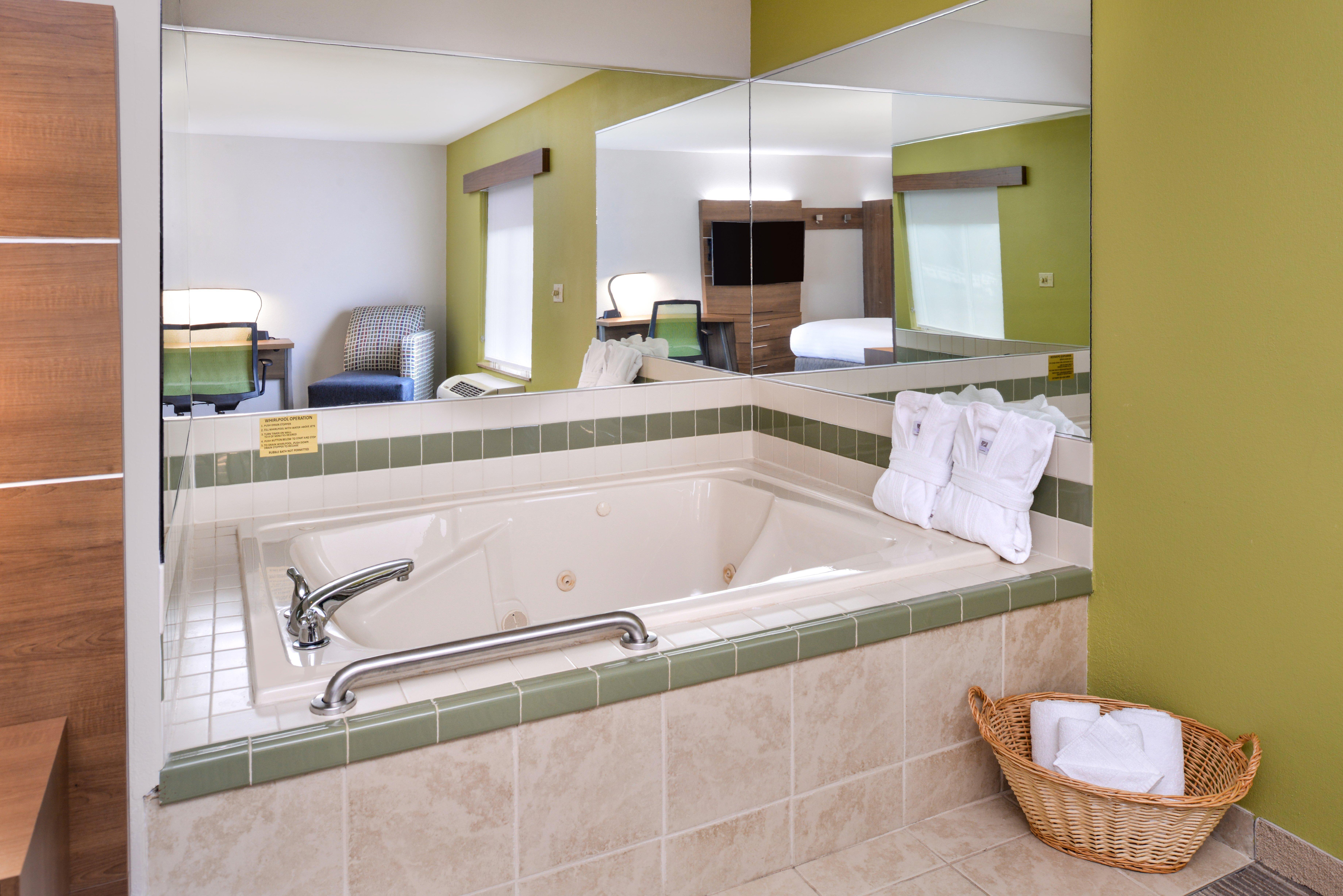 פארקרסבורג Holiday Inn Express Mineral Wells By Ihg מראה חיצוני תמונה