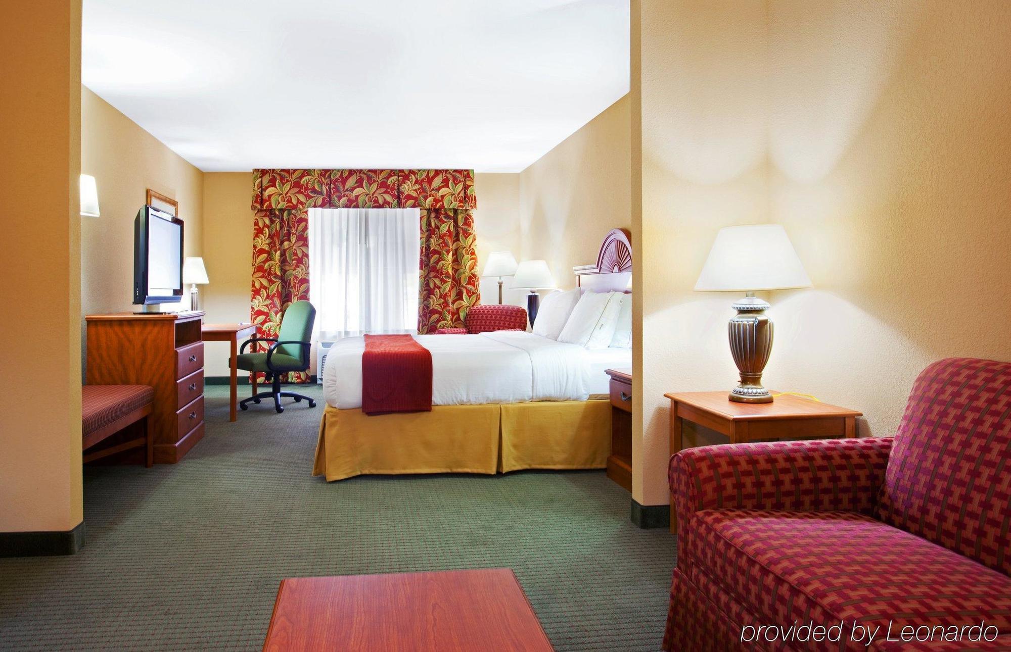 פארקרסבורג Holiday Inn Express Mineral Wells By Ihg מראה חיצוני תמונה