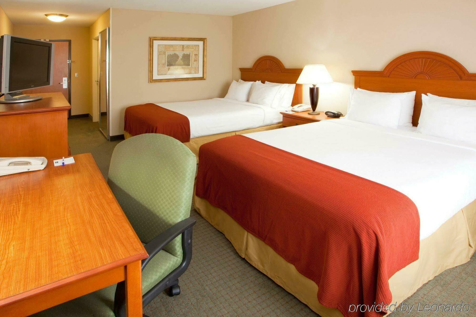 פארקרסבורג Holiday Inn Express Mineral Wells By Ihg מראה חיצוני תמונה