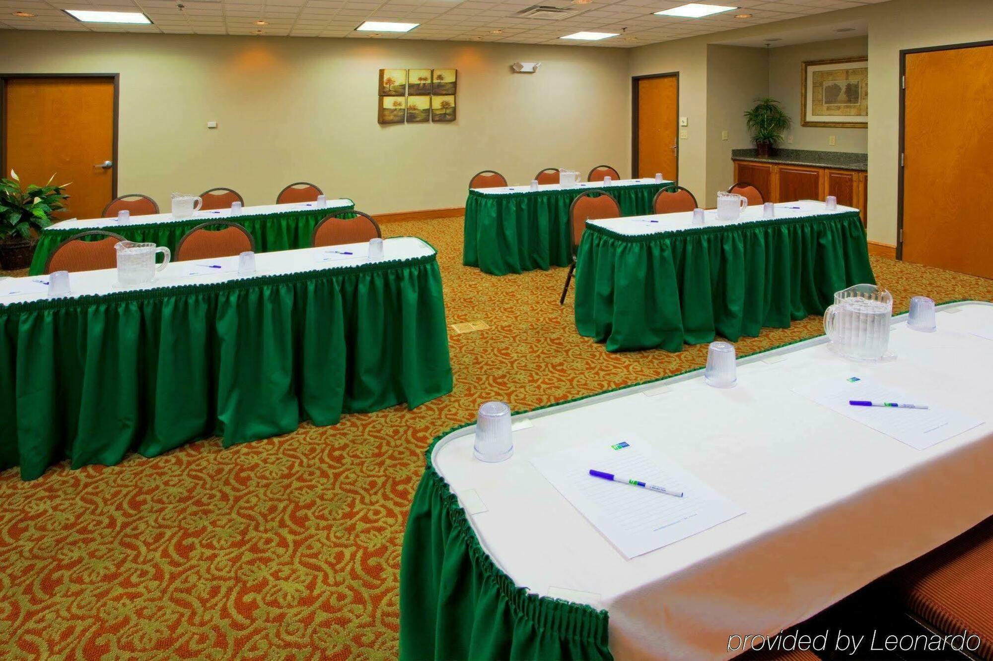 פארקרסבורג Holiday Inn Express Mineral Wells By Ihg מראה חיצוני תמונה